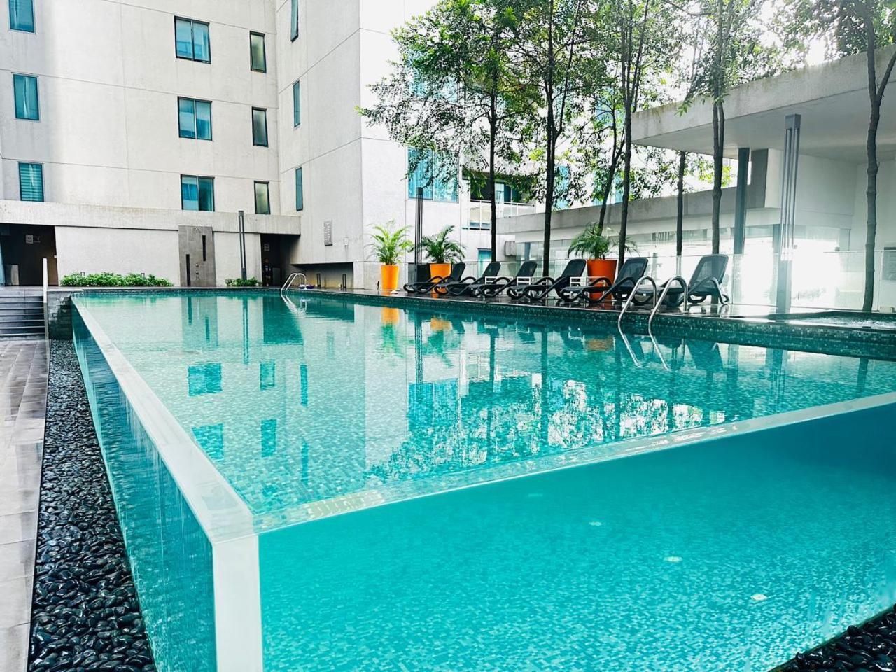 Summer Suites Klcc By Purple Orchid クアラルンプール エクステリア 写真